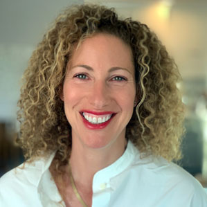 Portrait of Asnat Neeman Cinader